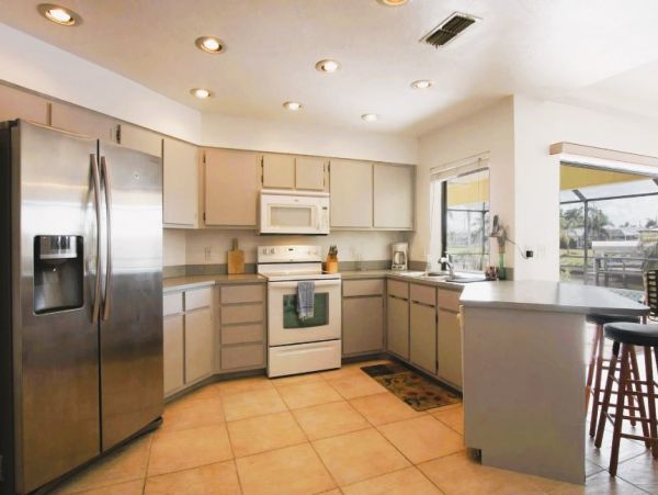 Cape Coral Three Bedroom Vacation Residence