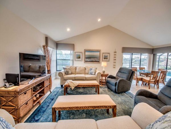 Pure Cape Coral Luxury