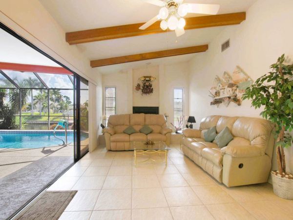 Cape Coral Vacation Home Three Bedroom