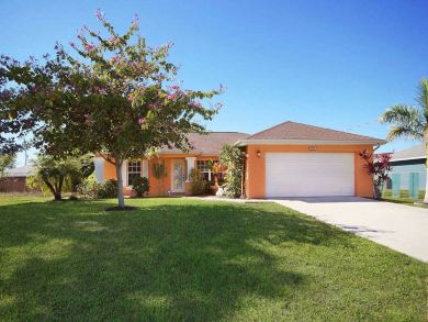 Cape Coral Three Bedroom Vacation Rental Home Cape Coral Three Bedroom Vacation Rental Home