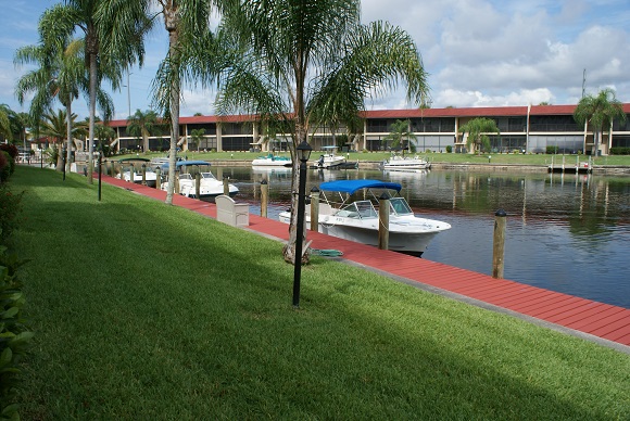 Cape Coral Condo 908860 Cape Coral Condo 908860