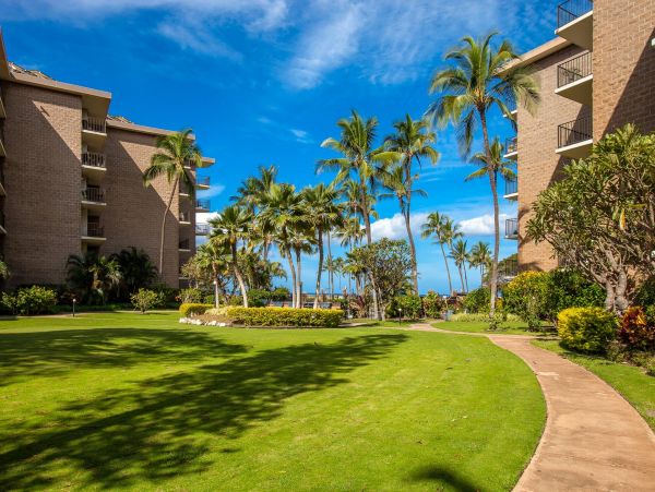 Two Bedroom Kihei Vacation Condo with Ocean & Mountain Views