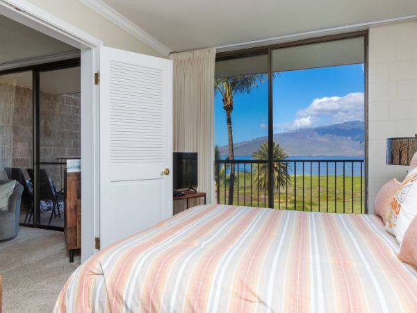 Two Bedroom Kihei Vacation Condo with Ocean & Mountain Views