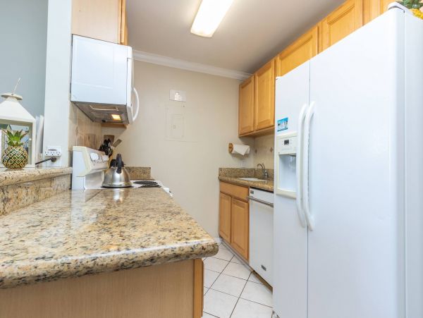 Two Bedroom Kihei Vacation Condo with Ocean & Mountain Views