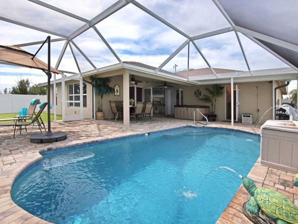 Cape Coral Vacation Rental Home Sleeps Eight Guests