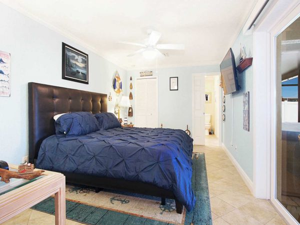 Cape Coral Vacation Rental Home Sleeps Eight Guests