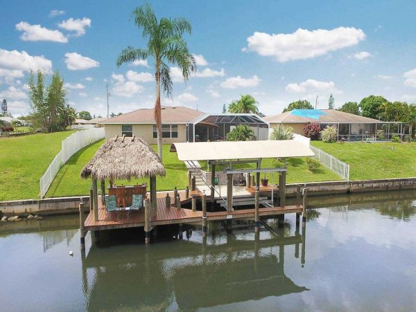 Cape Coral Vacation Rental Home Sleeps Eight Guests