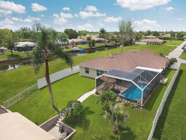 Cape Coral Vacation Rental Home Sleeps Eight Guests
