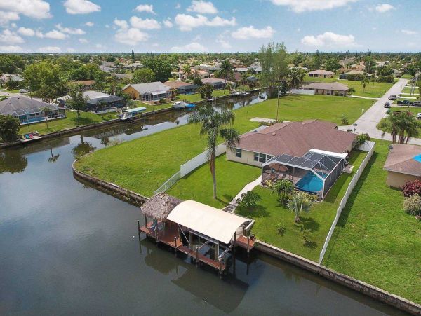 Cape Coral Vacation Rental Home Sleeps Eight Guests