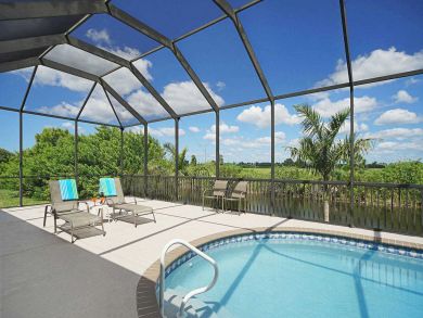 Cape Coral Lovely Three bedroom Villa on the Water