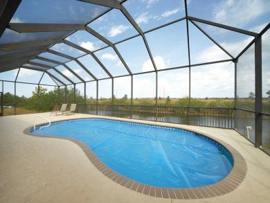 Cape Coral Lovely Three bedroom Villa on the Water