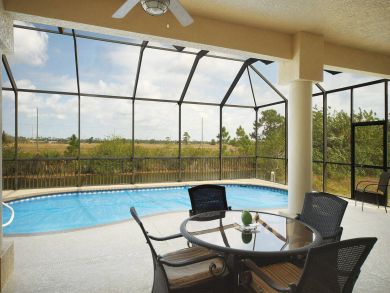 Cape Coral Lovely Three bedroom Villa on the Water