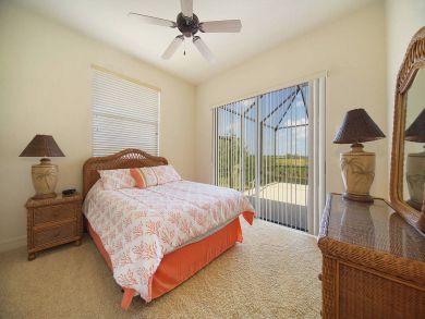 Cape Coral Lovely Three bedroom Villa on the Water