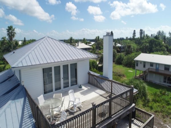 Little Gasparilla Direct Gulf Front Home 3 Bedroom & Decks