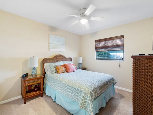 Cape Coral Lovely Waterside Vacation Pool Home Canal Views