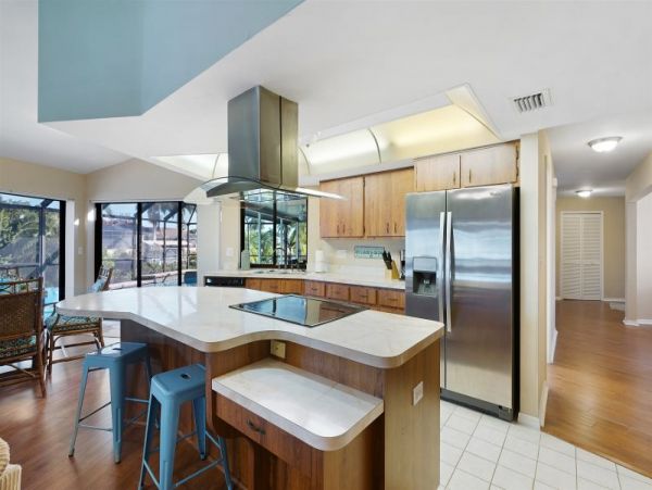 Cape Coral Lovely Waterside Vacation Pool Home Canal Views