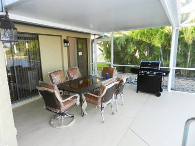 Canal Front 3 Bedrooms Home Sleeps 6 Guests in Cape Coral