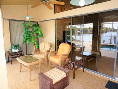 Canal Front 3 Bedrooms Home Sleeps 6 Guests in Cape Coral