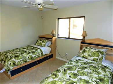 Canal Front 3 Bedrooms Home Sleeps 6 Guests in Cape Coral