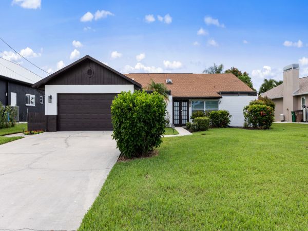Cape Coral Luxury Vacation Home