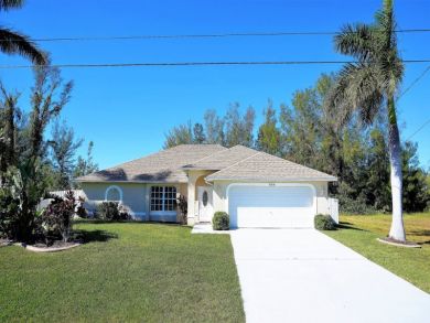 Cape Coral Vacation Home Sleeps Eight Guests.