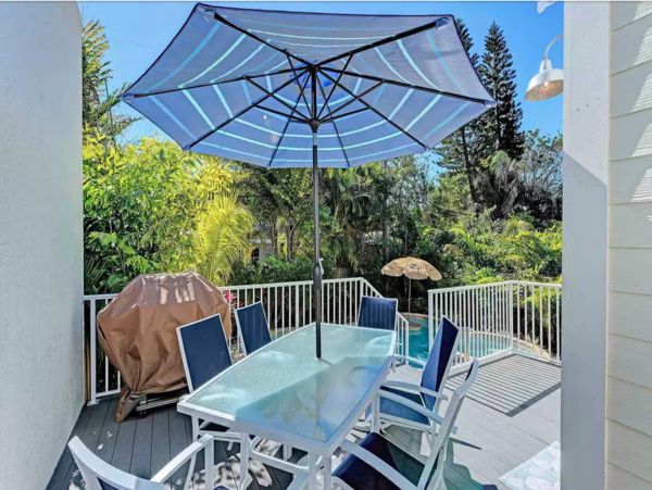 Four Bedroom Anna Maria Townhome Rental