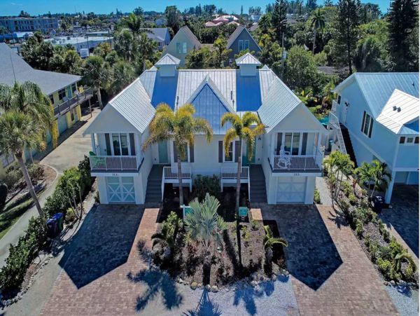 Four Bedroom Anna Maria Townhome Rental
