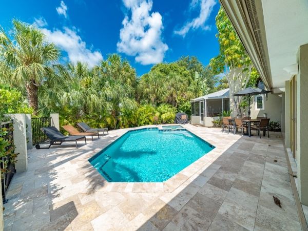 Anna aria Island Luxury Accommodation All the Way