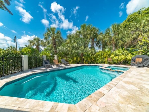 Anna aria Island Luxury Accommodation All the Way
