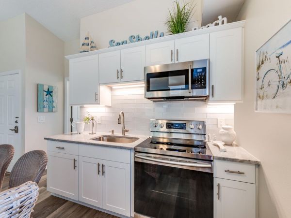 Three Bedroom Cottage Just Steps to Siesta Key Beach