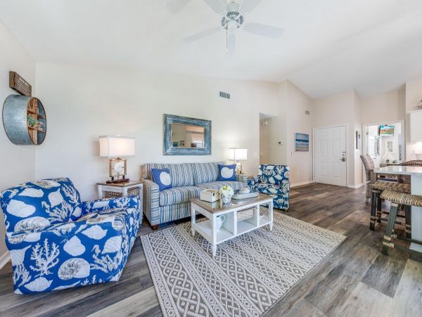 Three Bedroom Cottage Just Steps to Siesta Key Beach