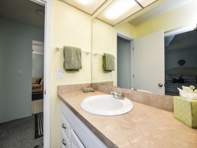 South of The Village This 2 Bedroom Sleeps Six