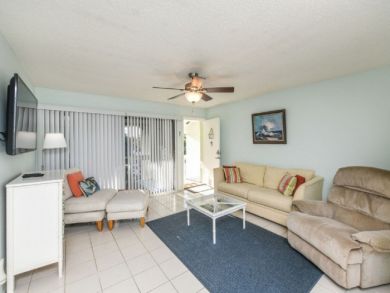 South of The Village This 2 Bedroom Sleeps Six