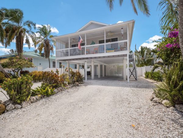 Anna Maria Vacation Rental One Block to The Beach Sleeps 8