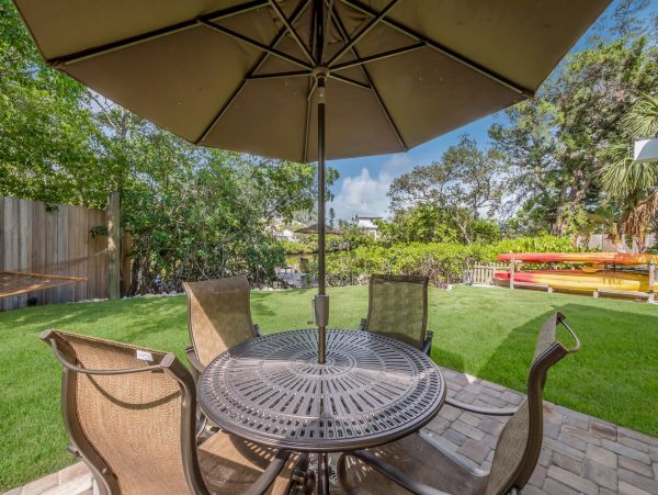 One Bedroom Anna Maria Vacation Rental 250 Steps to Beach