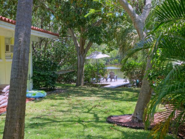 One Bedroom Anna Maria Vacation Rental 250 Steps to Beach