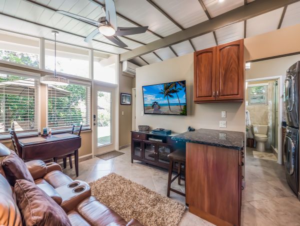 One Bedroom Anna Maria Vacation Rental 250 Steps to Beach