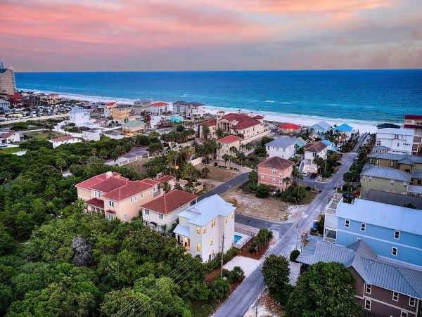 Gulf View SIx Bedroom Vacation Rental Home in Miramar Beach