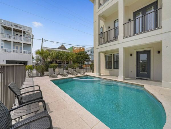 Gulf View SIx Bedroom Vacation Rental Home in Miramar Beach