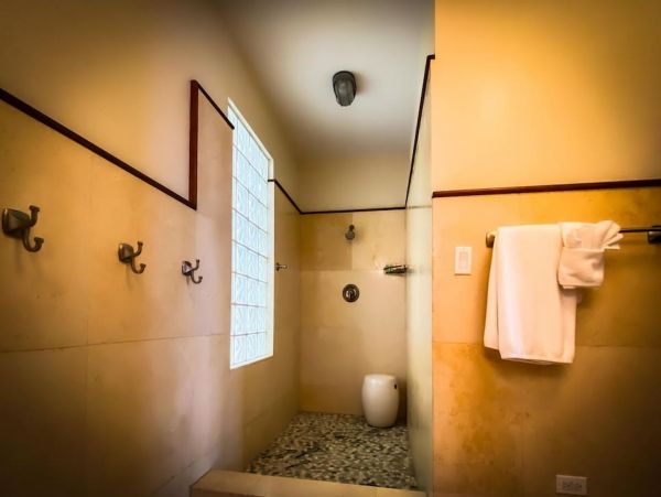 St. Thomas Luxury Vacation Villa Full Ocean View Sleeps 10