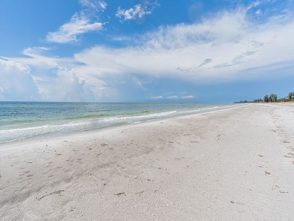 Longboat Key Vacation Rental - Florida Gulf Coast Condo with Pool & Beach Access