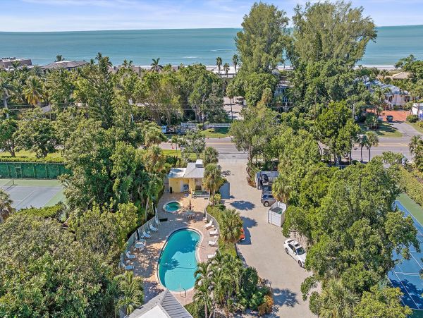 Longboat Key Vacation Rental - Florida Gulf Coast Condo with Pool & Beach Access