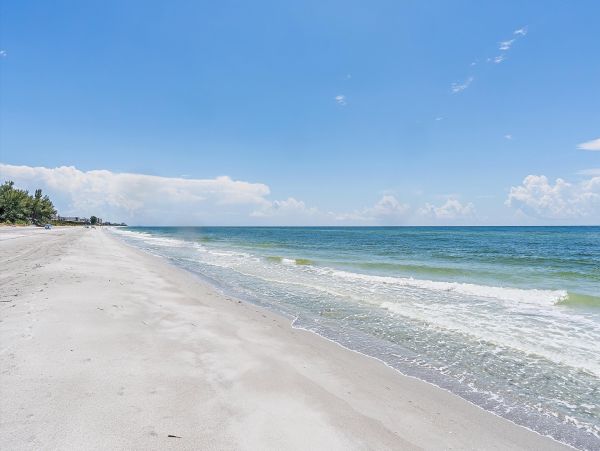Longboat Key Vacation Rental - Florida Gulf Coast Condo with Pool & Beach Access