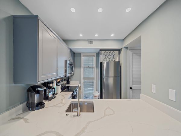 Longboat Key Vacation Rental - Renovated Condo with Beach Access