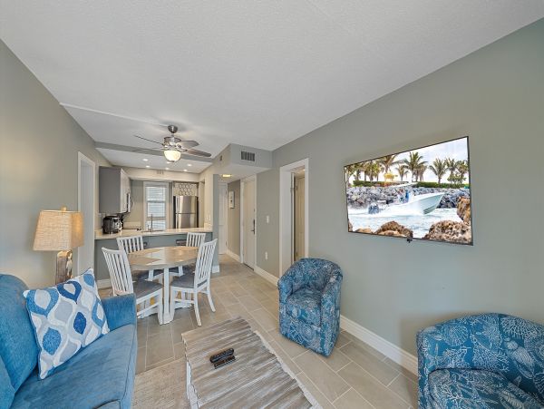 Longboat Key Vacation Rental - Renovated Condo with Beach Access