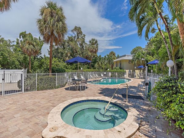Longboat Key Vacation Rental - Renovated Condo with Beach Access