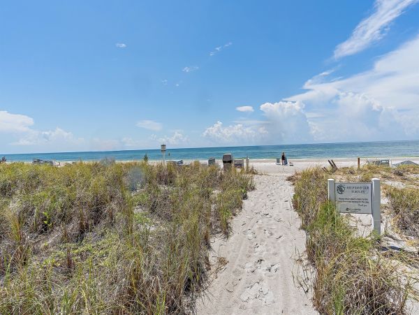 Longboat Key Vacation Rental - Renovated Condo with Beach Access