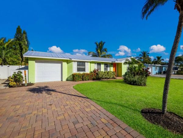 Anna Maria Island Vacation Rental – Beach House with Private Heated Pool & Spa