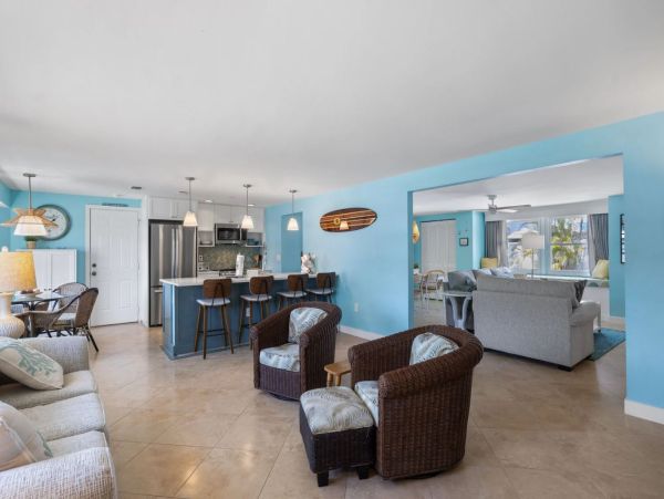 Anna Maria Island Vacation Rental – Beach House with Private Heated Pool & Spa