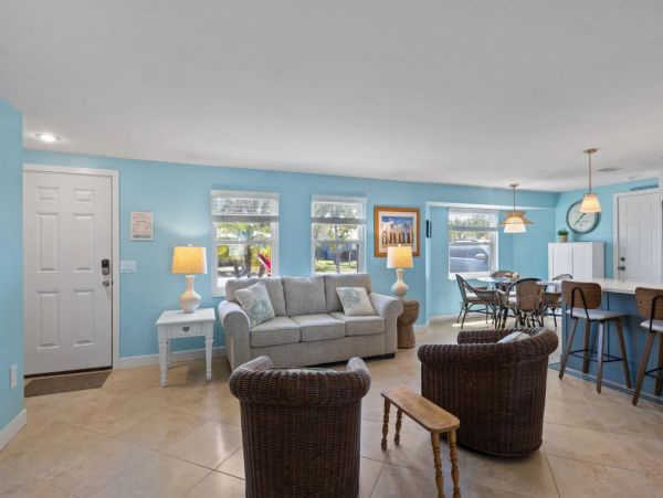 Anna Maria Island Vacation Rental – Beach House with Private Heated Pool & Spa